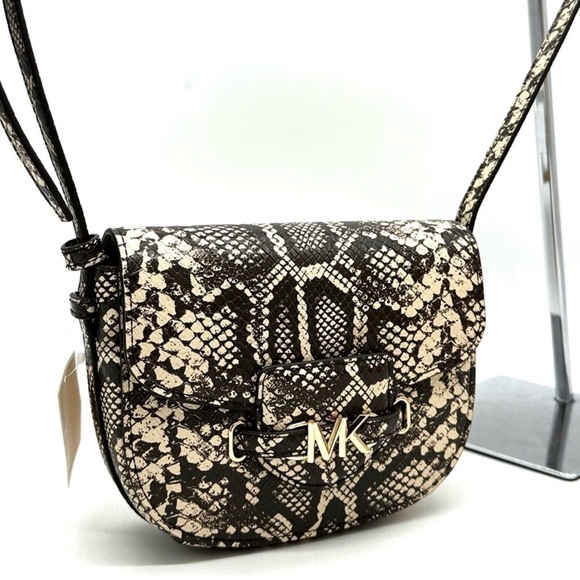 Michael Kors Small Reed Leather Saddle Crossbody Bag Snakeskin Nat/Light Cream - Picture 3 of 10
